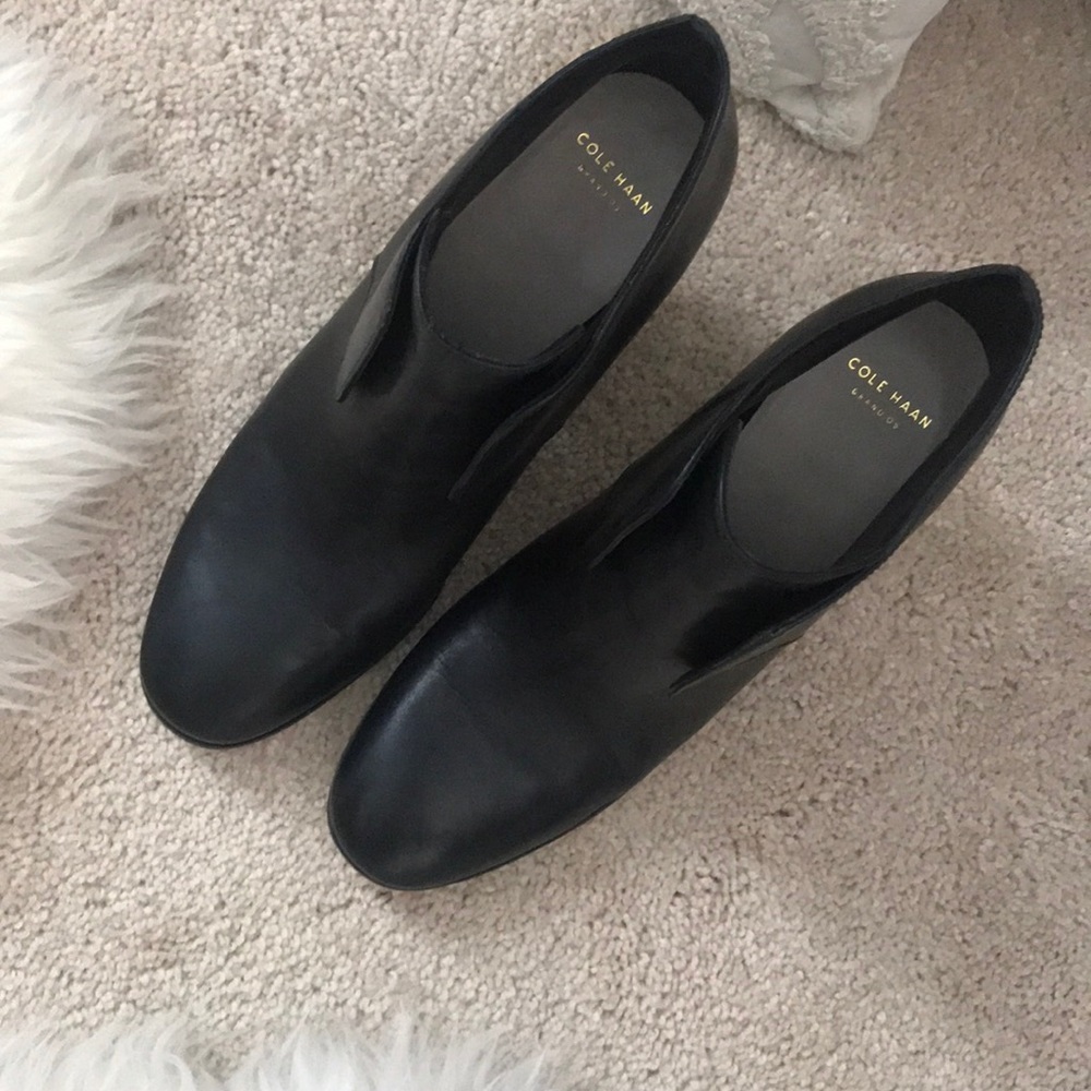 Gorgeous Cole Haan ankle Boots - Picture 5 of 7